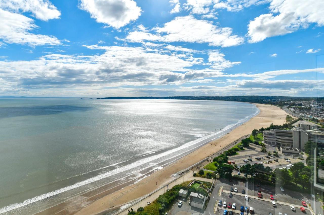 Just Stay Wales - Meridian Quay Penthouses Swansea Exterior photo